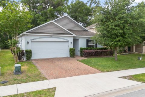House in DeLand, Florida 3 bedrooms, 139.82 sq.m. № 1143929 - photo 2