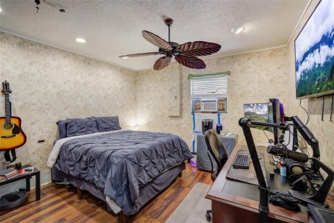House in Brandon, Florida 3 bedrooms, 128.21 sq.m. № 1158716 - photo 30