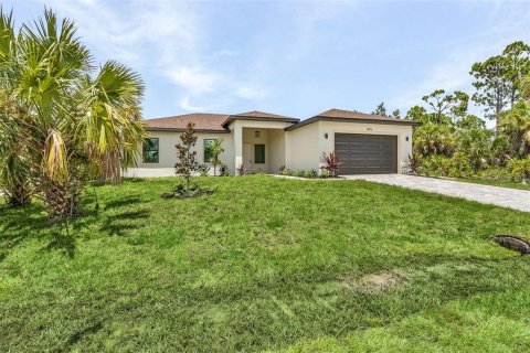 Villa ou maison à vendre à North Port, Floride: 4 chambres, 184.97 m2 № 1288396 - photo 2