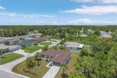 Villa ou maison à vendre à North Port, Floride: 4 chambres, 184.97 m2 № 1288396 - photo 19