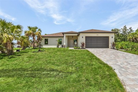 Casa en venta en North Port, Florida, 4 dormitorios, 184.97 m2 № 1288396 - foto 1