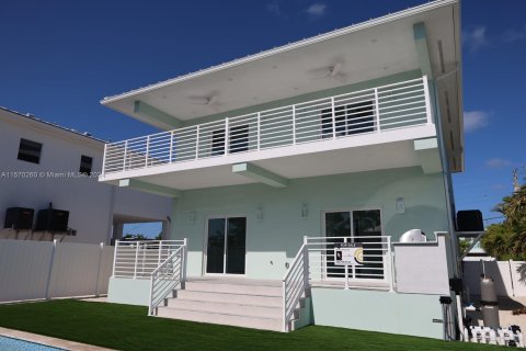 House in Tavernier, Florida 5 bedrooms № 1127403 - photo 29