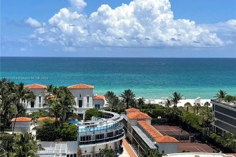 Copropriété à vendre à Miami Beach, Floride: 2 chambres, 90.12 m2 № 1348819 - photo 1