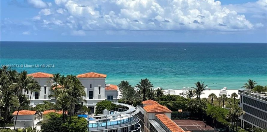 Condo in Miami Beach, Florida, 2 bedrooms  № 1348819