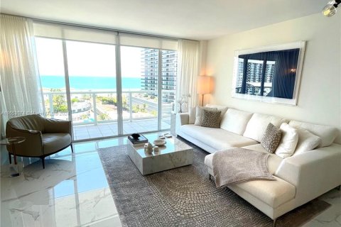 Condo in Miami Beach, Florida, 2 bedrooms  № 1348819 - photo 4