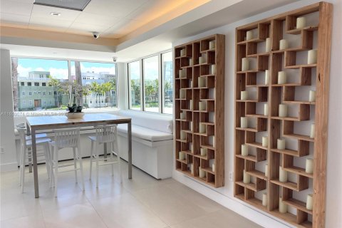 Copropriété à vendre à Miami Beach, Floride: 2 chambres, 90.12 m2 № 1348819 - photo 30