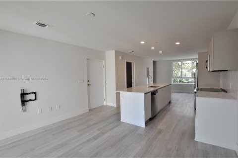 Condo in Miami, Florida, 2 bedrooms  № 1380168 - photo 5