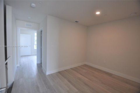 Condo in Miami, Florida, 2 bedrooms  № 1380168 - photo 18