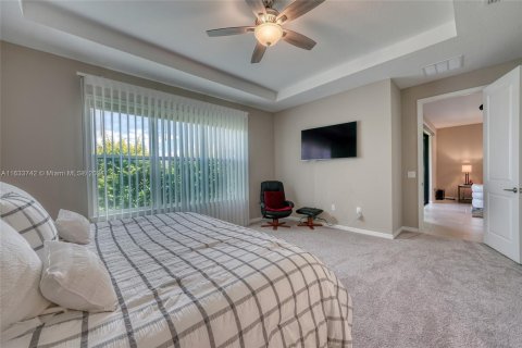 Villa ou maison à vendre à Kissimmee, Floride: 4 chambres, 222.87 m2 № 1294311 - photo 17