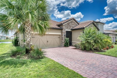 House in Kissimmee, Florida 4 bedrooms, 222.87 sq.m. № 1294311 - photo 3