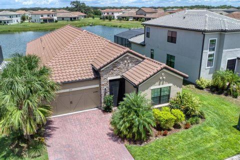 Villa ou maison à vendre à Kissimmee, Floride: 4 chambres, 222.87 m2 № 1294311 - photo 5