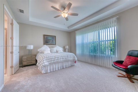 Villa ou maison à vendre à Kissimmee, Floride: 4 chambres, 222.87 m2 № 1294311 - photo 16