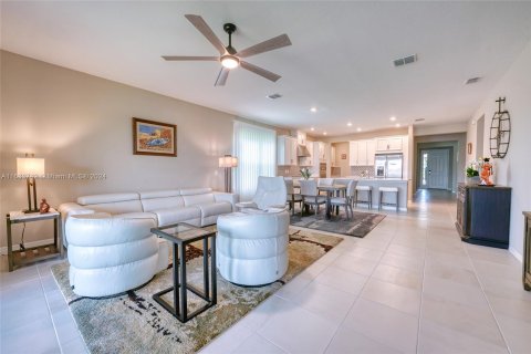 Villa ou maison à vendre à Kissimmee, Floride: 4 chambres, 222.87 m2 № 1294311 - photo 22