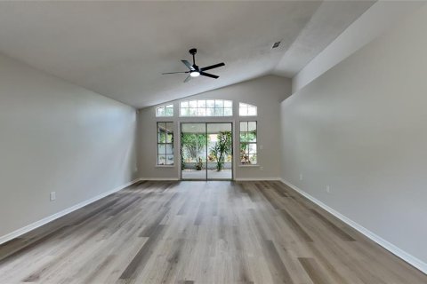 Casa en venta en Lake Mary, Florida, 3 dormitorios, 123.37 m2 № 1392566 - foto 3