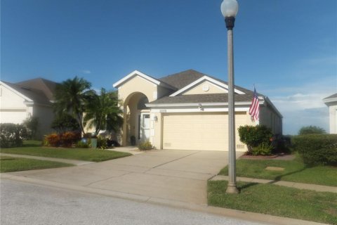 House in Davenport, Florida 4 bedrooms, 188.13 sq.m. № 1259307 - photo 1