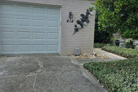 Adosado en venta en Tampa, Florida, 2 dormitorios, 90.3 m2 № 1392756 - foto 2