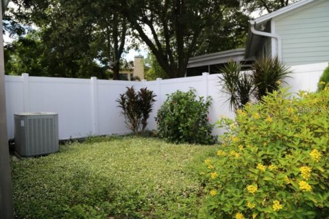 Townhouse in Tampa, Florida 2 bedrooms, 90.3 sq.m. № 1392756 - photo 27