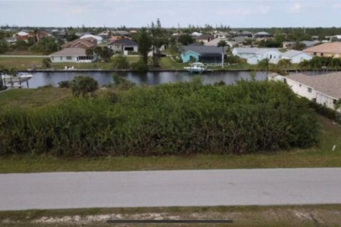 Terreno en venta en Port Charlotte, Florida № 1122290 - foto 2