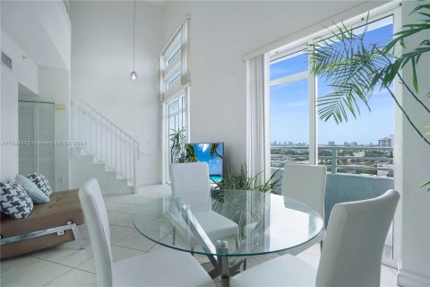 Condo in Miami Beach, Florida, 1 bedroom  № 1423537 - photo 20