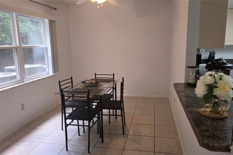 Condominio en venta en Orlando, Florida, 2 dormitorios, 84.08 m2 № 1340155 - foto 3