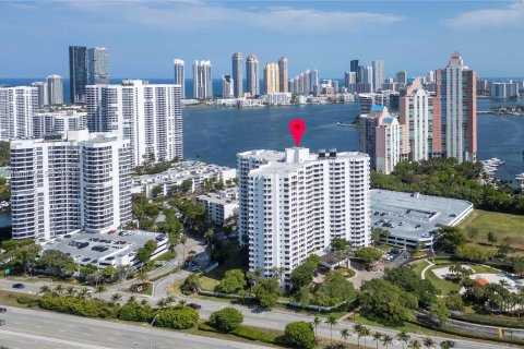 Condominio en venta en Aventura, Florida, 2 dormitorios, 98.66 m2 № 1173388 - foto 1