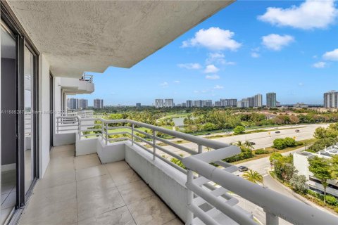 Condominio en venta en Aventura, Florida, 2 dormitorios, 98.66 m2 № 1173388 - foto 11