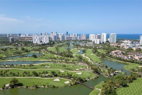 Condo in Aventura, Florida, 2 bedrooms  № 1173388 - photo 2