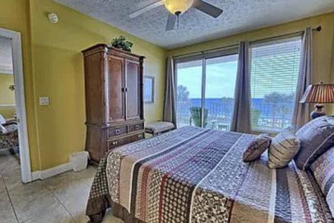 Condo in Panama City Beach, Florida, 2 bedrooms  № 562169 - photo 12