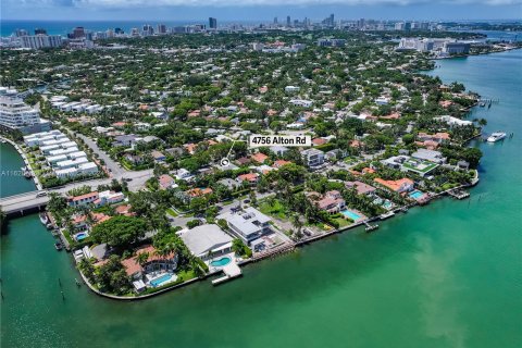 Villa ou maison à vendre à Miami Beach, Floride: 4 chambres, 169.92 m2 № 1282855 - photo 8