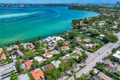 Villa ou maison à vendre à Miami Beach, Floride: 4 chambres, 169.92 m2 № 1282855 - photo 10