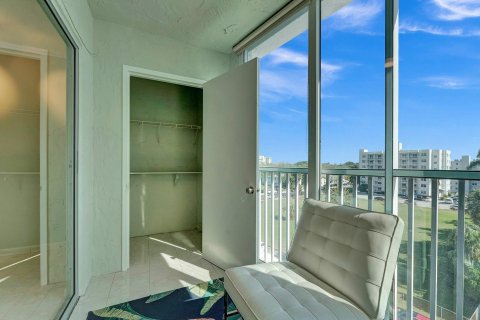 Condo in Fort Lauderdale, Florida, 2 bedrooms  № 927956 - photo 12