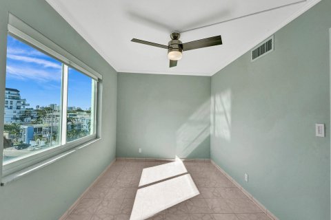 Condo in Fort Lauderdale, Florida, 2 bedrooms  № 927956 - photo 20