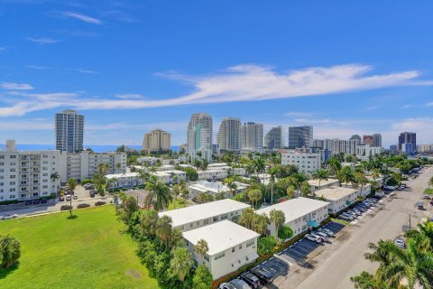 Condo in Fort Lauderdale, Florida, 2 bedrooms  № 927956 - photo 10