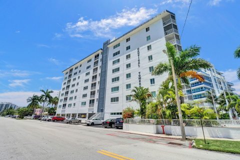 Condo in Fort Lauderdale, Florida, 2 bedrooms  № 927956 - photo 8