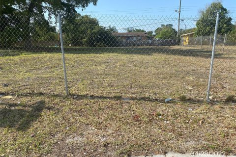 Terrain à vendre à Fort Lauderdale, Floride № 981637 - photo 1