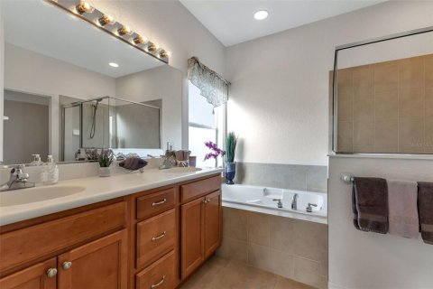 Villa ou maison à vendre à Port Charlotte, Floride: 2 chambres, 177.54 m2 № 990722 - photo 15