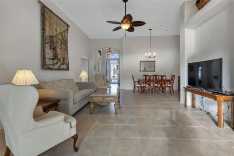 Villa ou maison à vendre à Port Charlotte, Floride: 2 chambres, 177.54 m2 № 990722 - photo 6