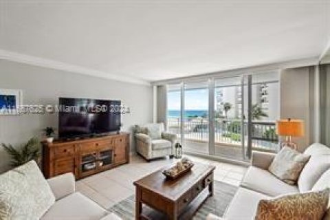 Condominio en venta en South Palm Beach, Florida, 2 dormitorios, 130.25 m2 № 1383064 - foto 5