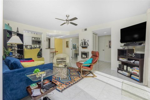 Condominio en venta en Port Charlotte, Florida, 2 dormitorios, 93.92 m2 № 985122 - foto 6