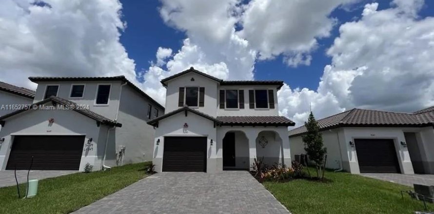 Casa en Ave Maria, Florida 3 dormitorios, 179.58 m2 № 1346025