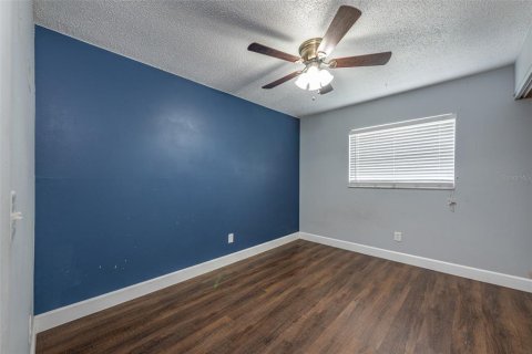 Casa en venta en Tampa, Florida, 3 dormitorios, 81.75 m2 № 1359862 - foto 9