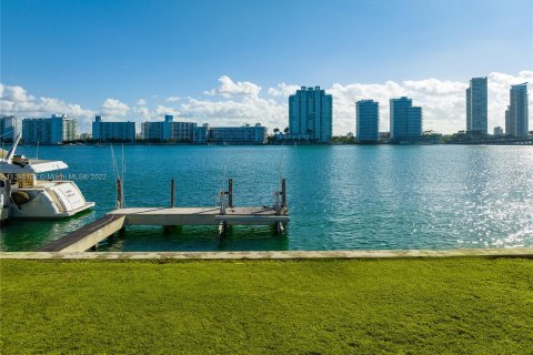 Land in Miami Beach, Florida № 147947 - photo 9
