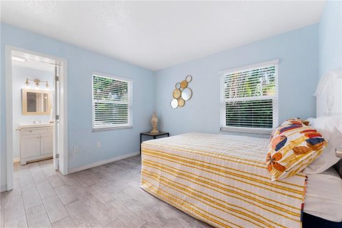 Снять в аренду квартиру в Сарасота, Флорида 2 спальни, 92.9м2, № 855215 - фото 7
