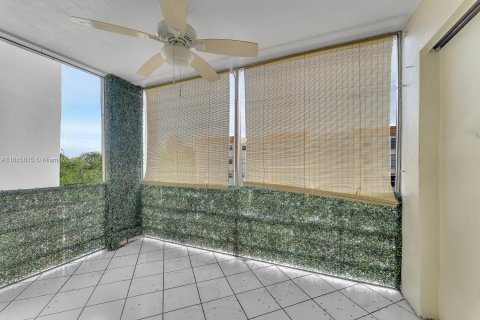 Copropriété à vendre à Lauderhill, Floride: 1 chambre, 70.14 m2 № 1329299 - photo 11