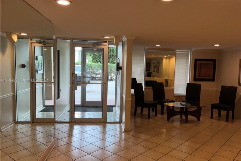 Condominio en venta en Fort Lauderdale, Florida, 1 dormitorio, 72.46 m2 № 1328979 - foto 21