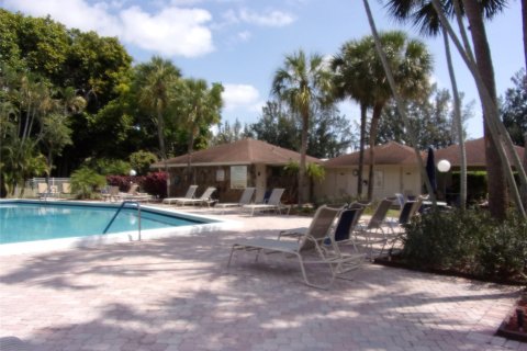 Condo in Pompano Beach, Florida, 1 bedroom  № 968041 - photo 14