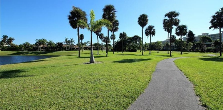 Condo in Pompano Beach, Florida, 1 bedroom  № 968041