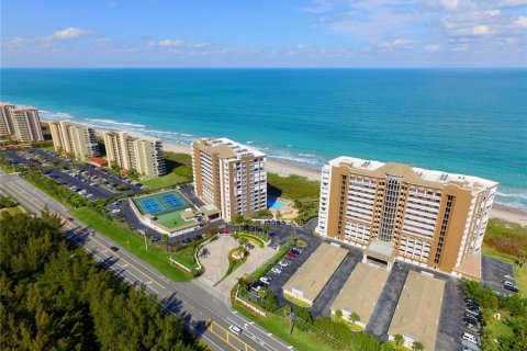 Copropriété à vendre à Hutchinson Island South, Floride: 3 chambres, 215.72 m2 № 1334100 - photo 1