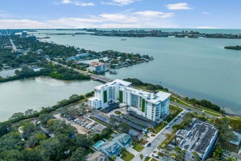 Condominio en venta en Clearwater, Florida, 2 dormitorios, 130.9 m2 № 1388523 - foto 17