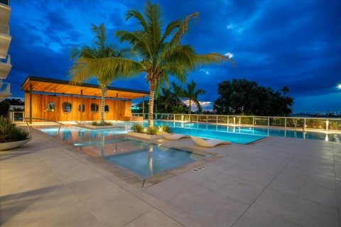 Condominio en venta en Clearwater, Florida, 2 dormitorios, 130.9 m2 № 1388523 - foto 9